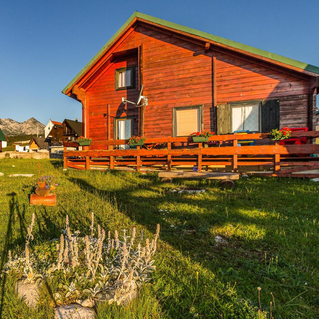 Maison d'hôtes Boskovica Brvnare à Žabljak Extérieur photo